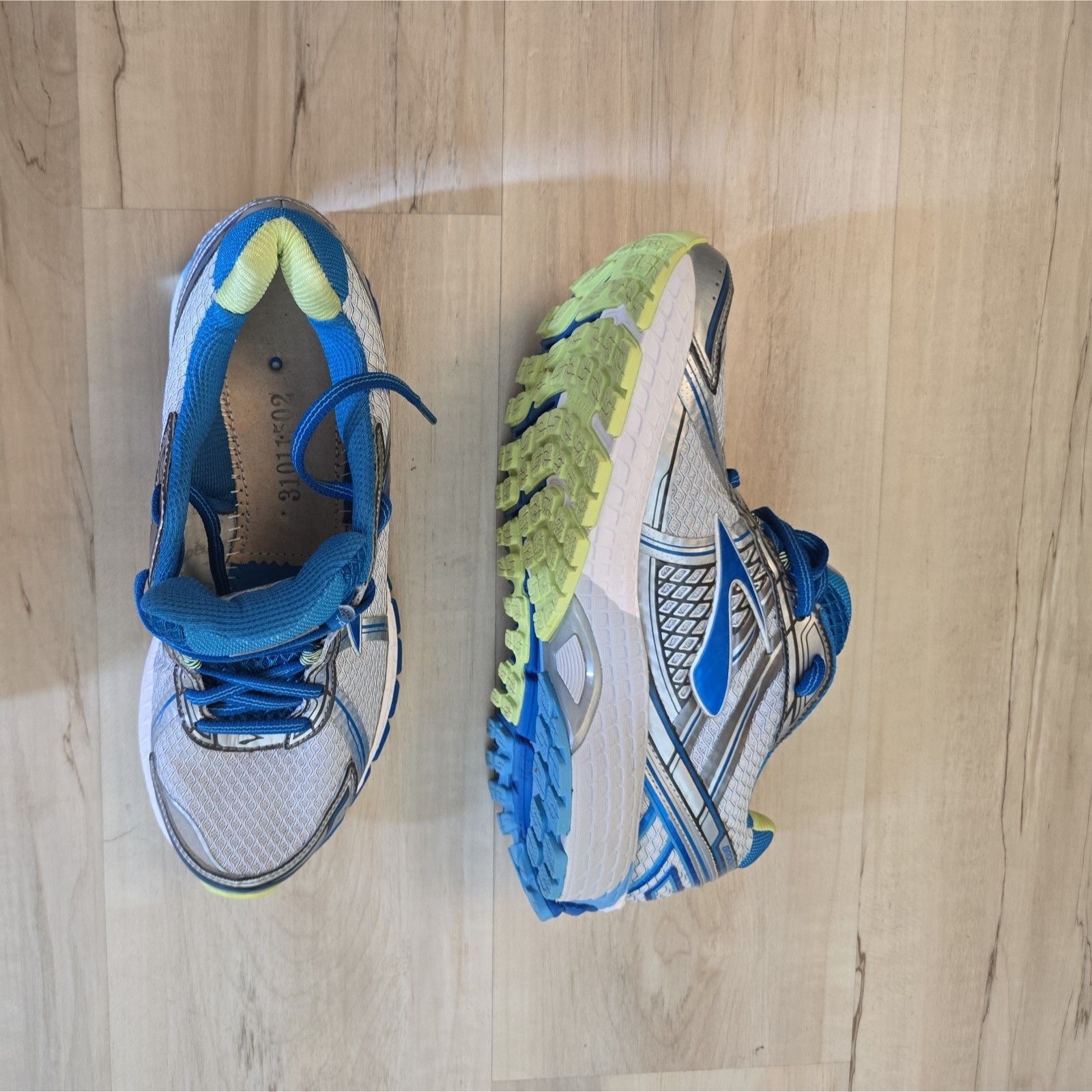 Brooks Adrenaline Gts 22 Size 10 - 2a Narrow Blue-Gray-White- No Insoles Nwob